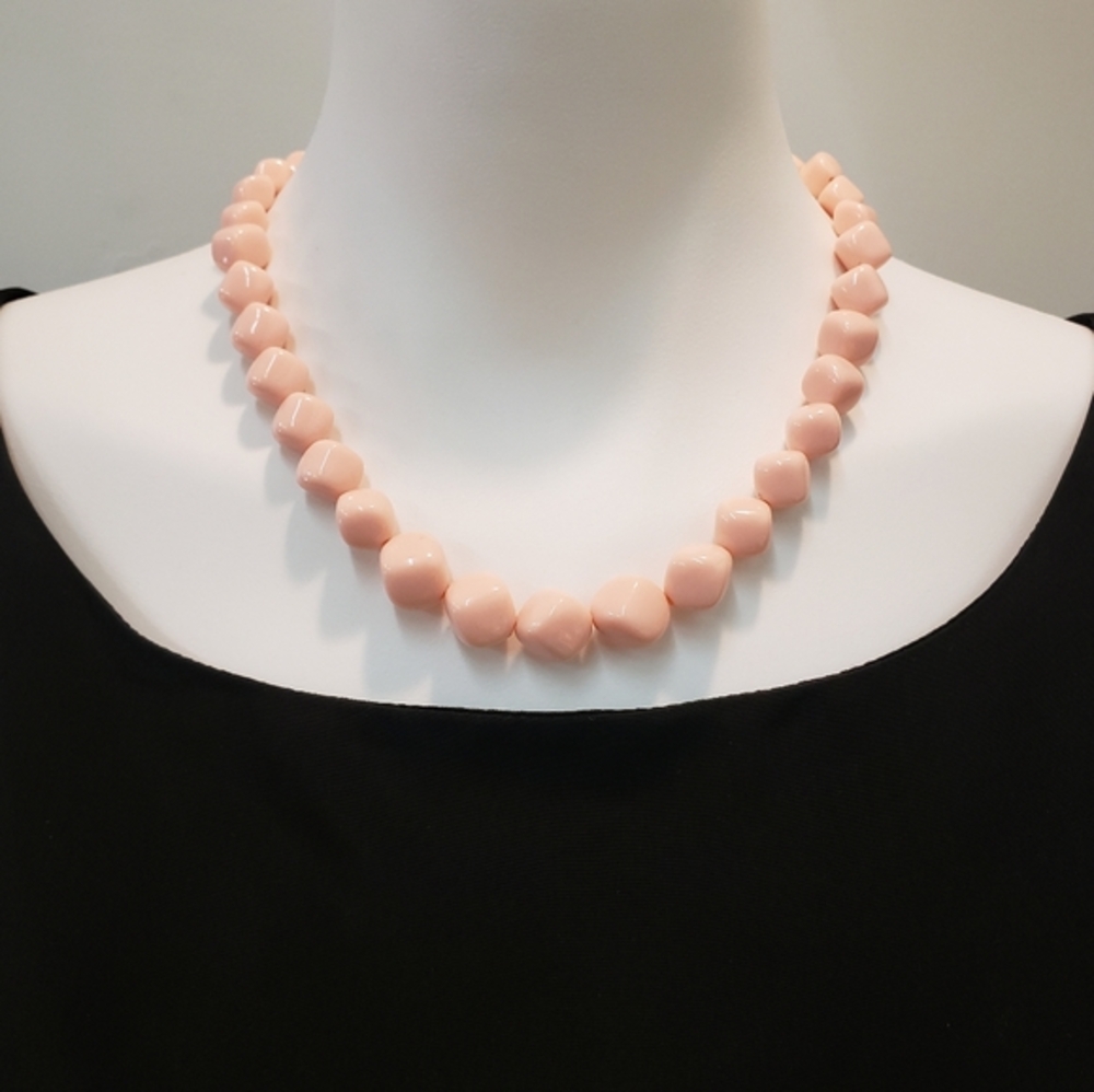 VINTAGE 60s Lucite Pale Pink Rounded Square Beaded Necklace
